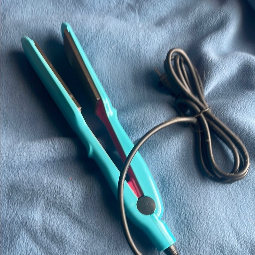 Turquoise Hair Straightener